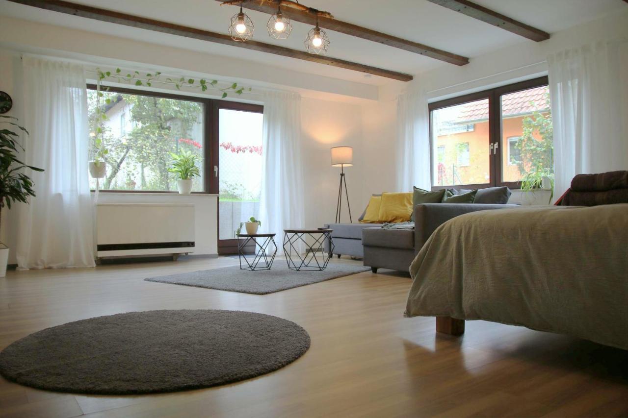 Studio-Apartment Mit Garten, Parkplatz & Kueche Offenburg Eksteriør bilde