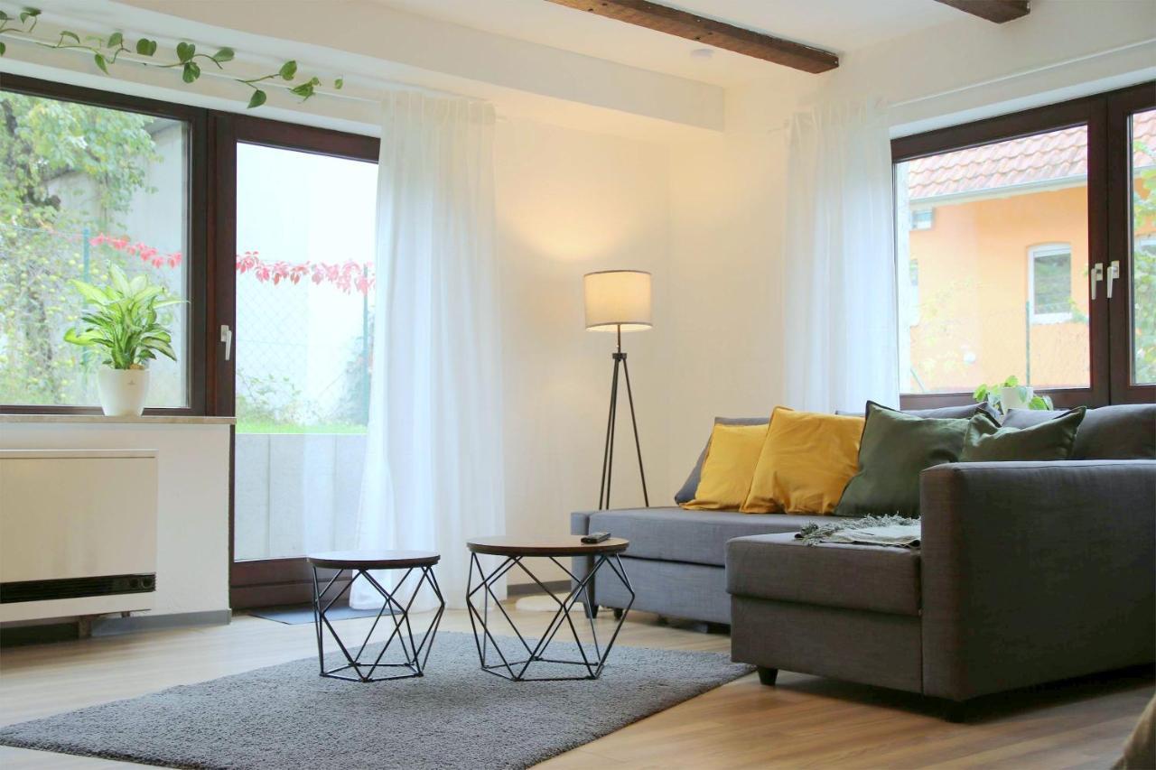 Studio-Apartment Mit Garten, Parkplatz & Kueche Offenburg Eksteriør bilde